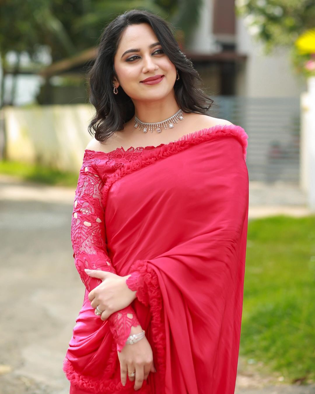 MALAYALAM ACTRESS MIYA GEORGE STILLS IN RED SAREE 9